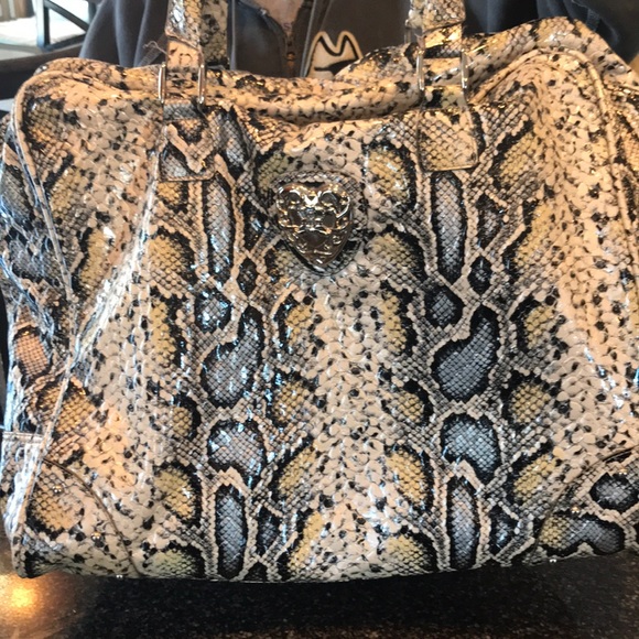 Kathy Von Zeeland Vegan Overnight Bag - Picture 1 of 8